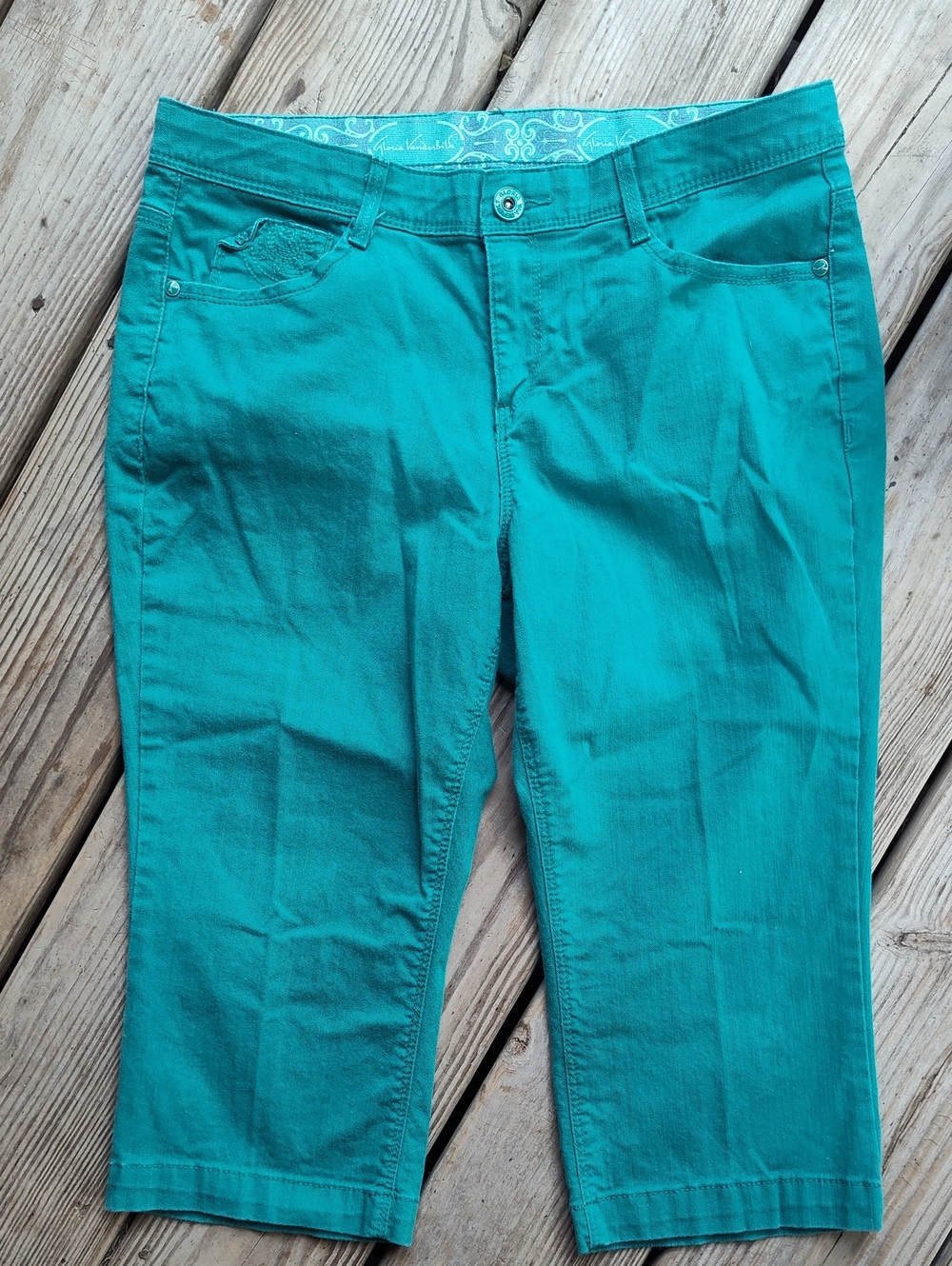 Women’s Gloria Vanderbilt Size 10P Capris